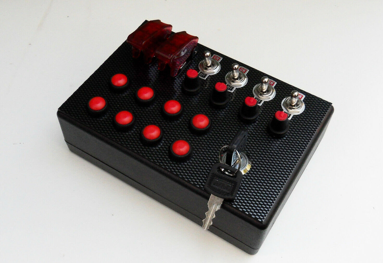 The Best Sim Racing Button Boxes: Buyer's Guide - 2025 Edition