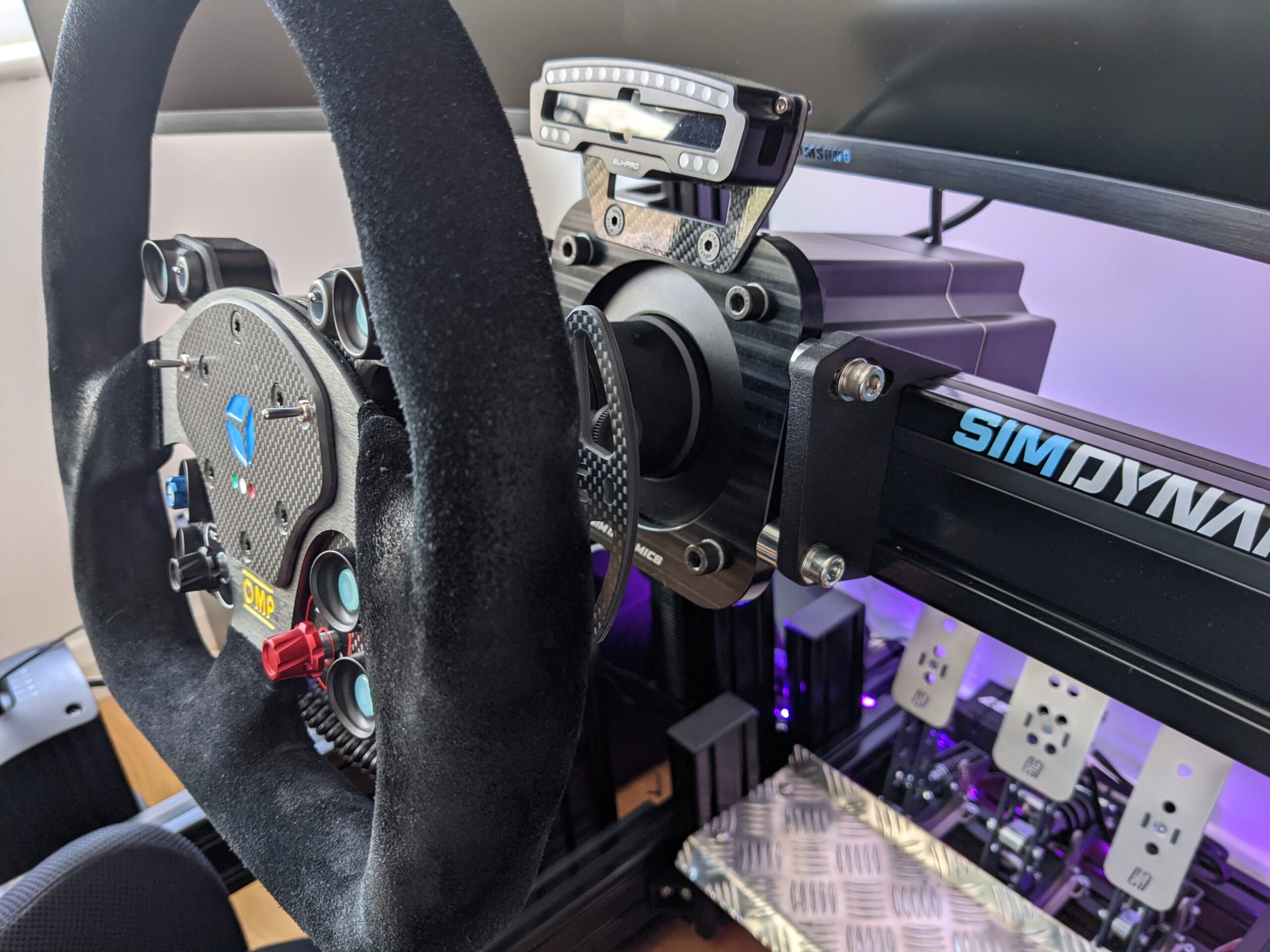 Pro Sim Racers’ FFB Settings: How Much Force Do They Use?