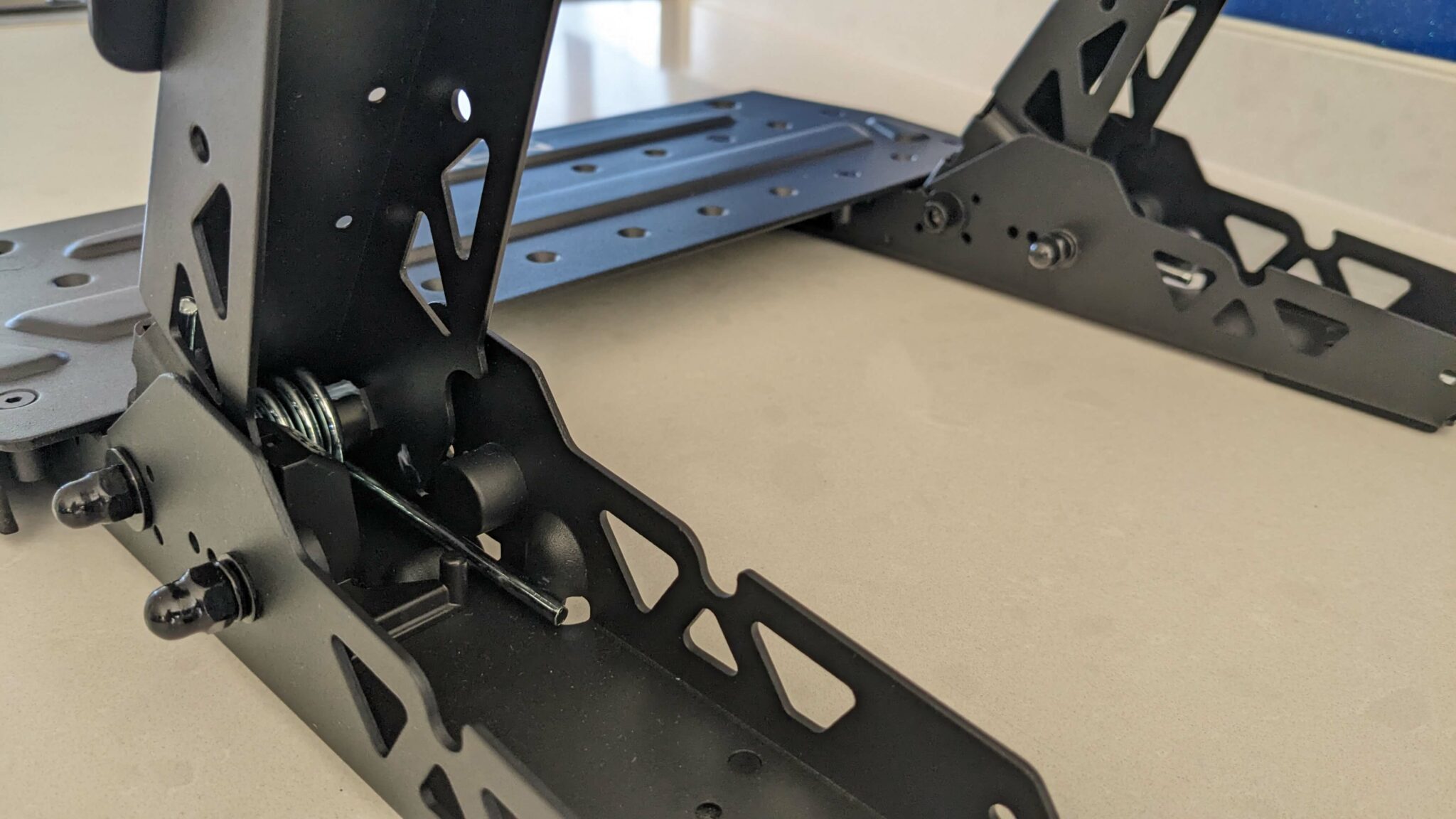 Moza R5 Review: Build a Sim Racing Setup on a Budget