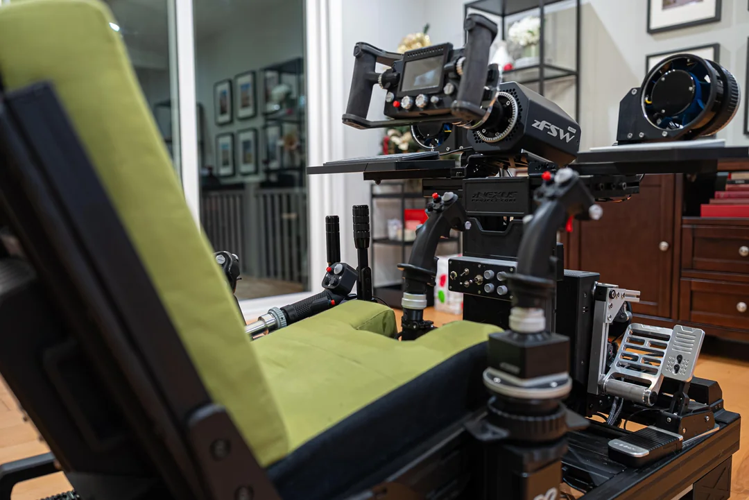 Combined sim racing and flight rig with CNC components