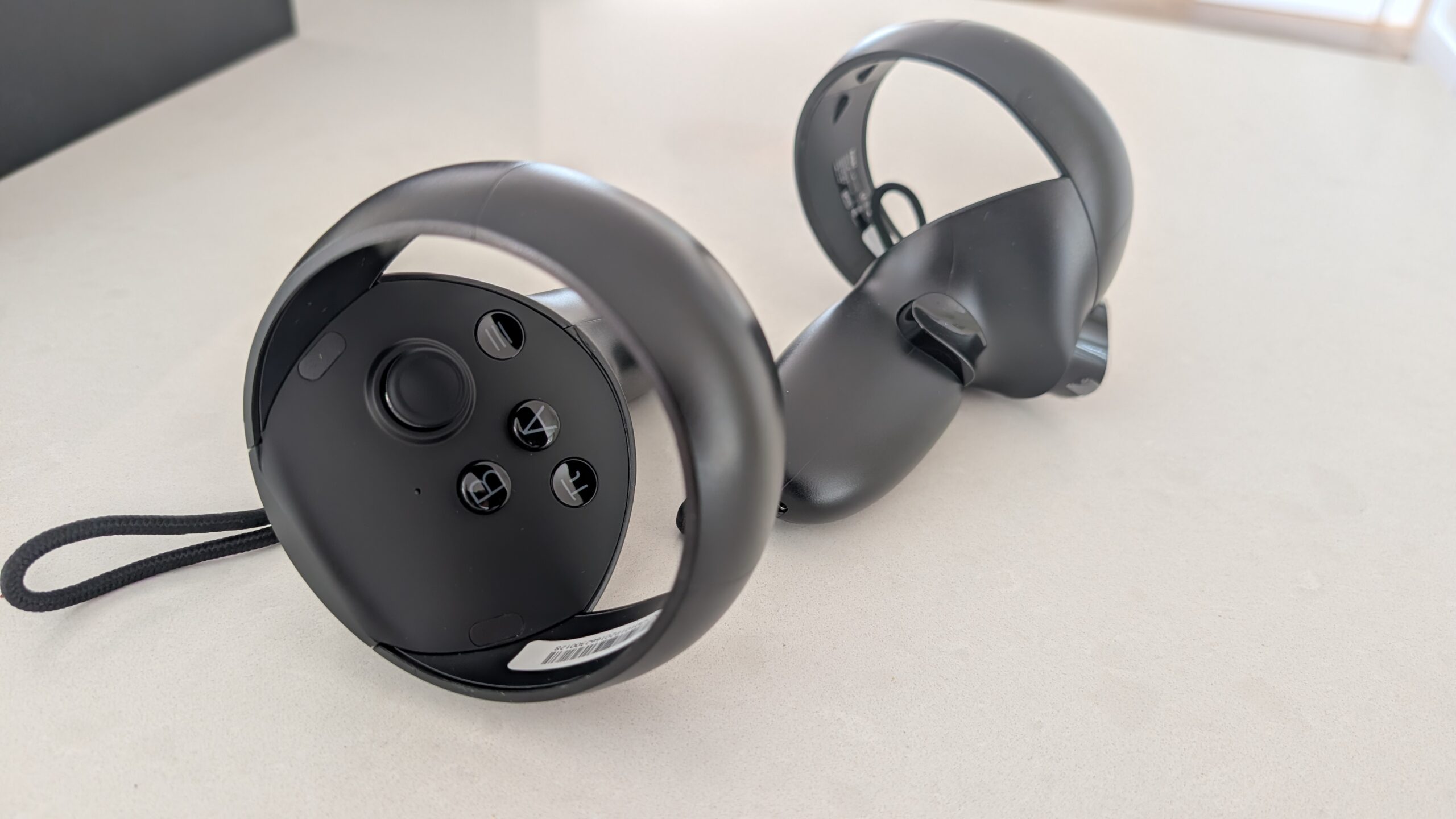 The two Pimax 6DoF controllers included with the Dream Air SLAM edition
