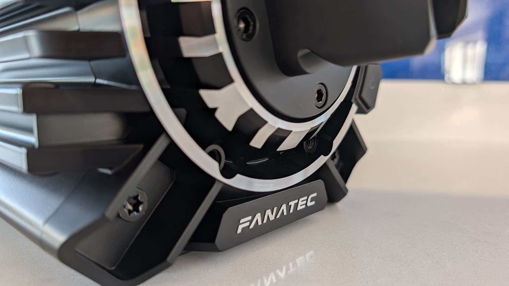 Fanatec Podium DD mounted on rig showing QR2 quick release